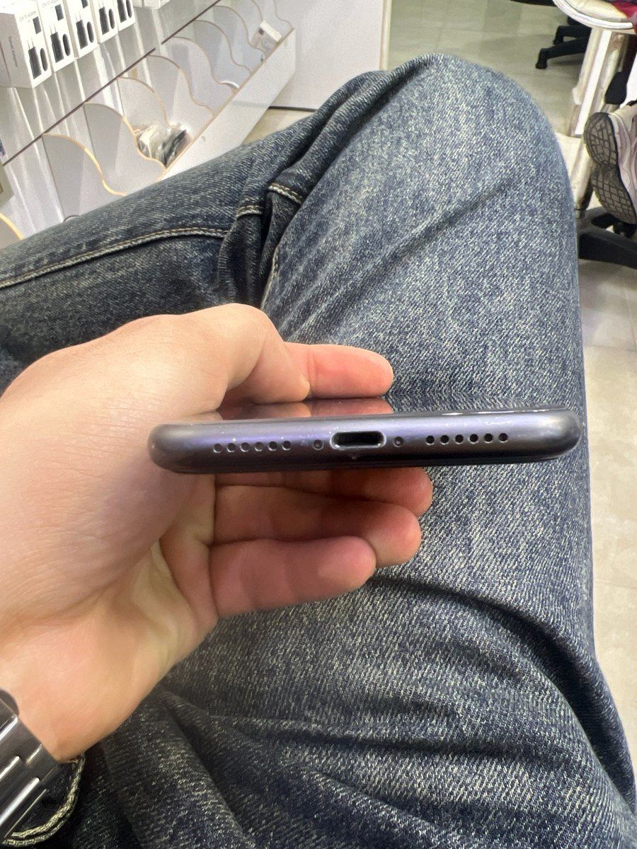 Apple iPhone 11 Black 128GB/4GB — Smartfonlar, Bakı (4)