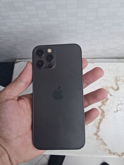 IPhone 12 Pro, Graphite, Face ID — Masazır