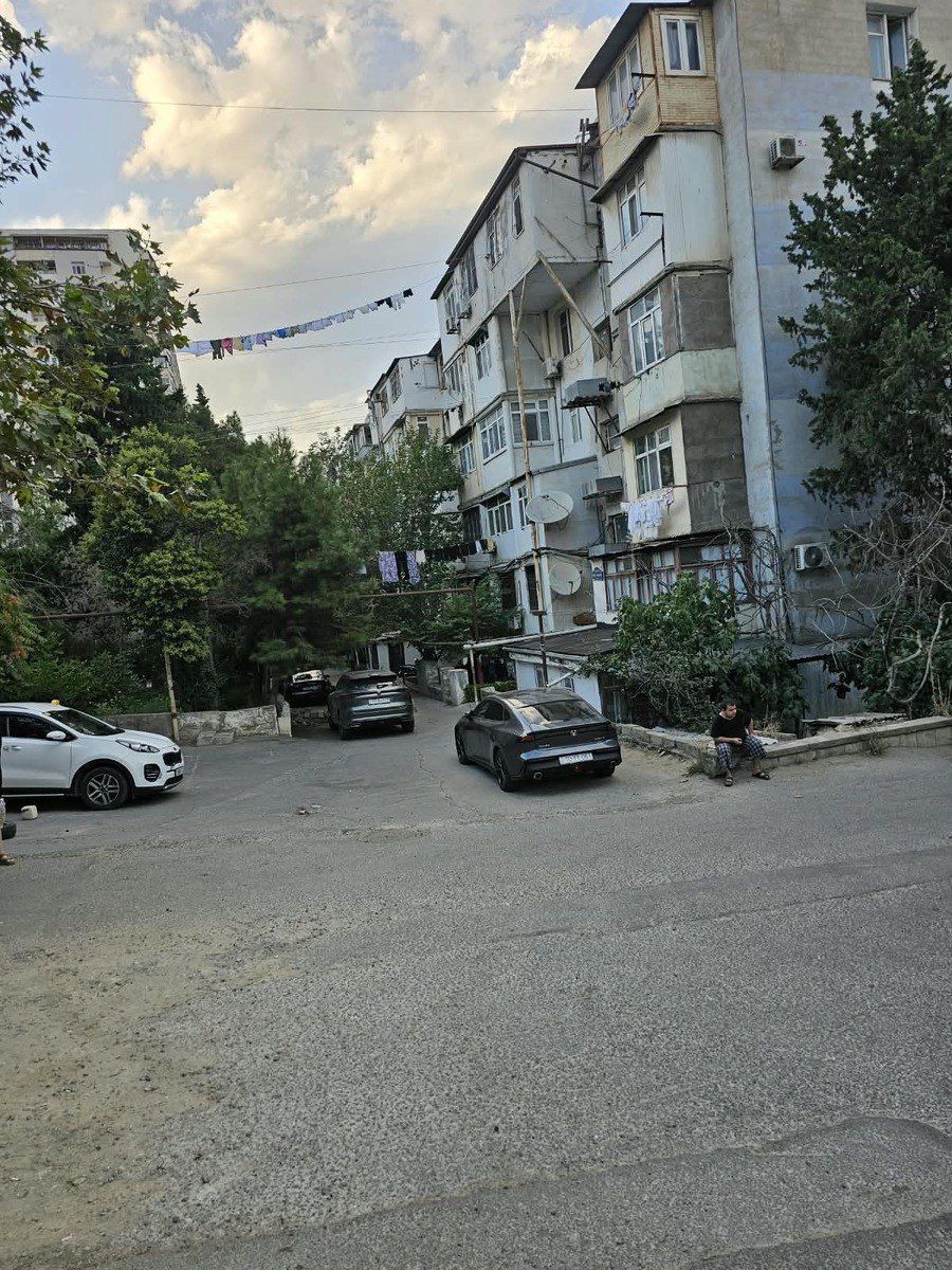 Satılır 2 otaqlı köhnə tikili 50 m² — Mənzil, Bakı (7)