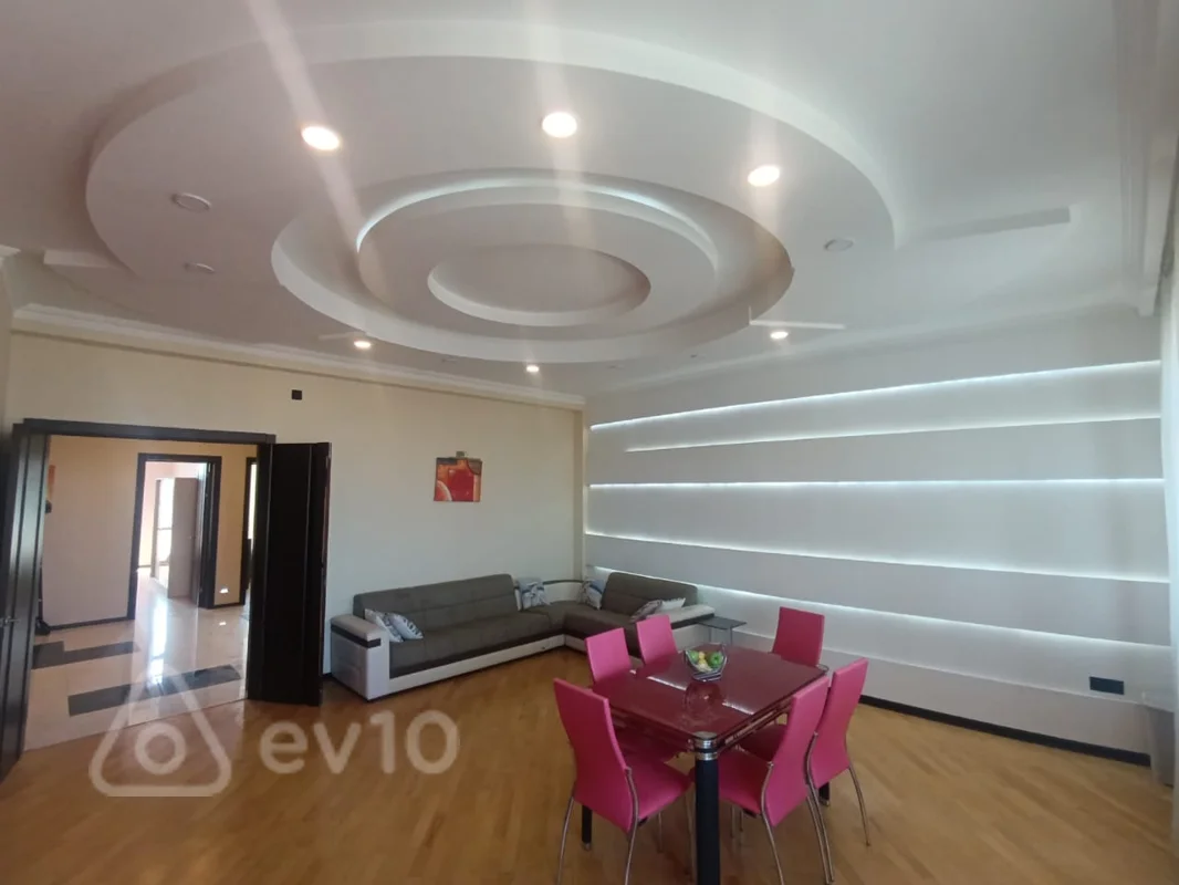 3 otaqlı mənzil, 194 m², serq bazari — kirayə — Mənzil, Bakı (2)