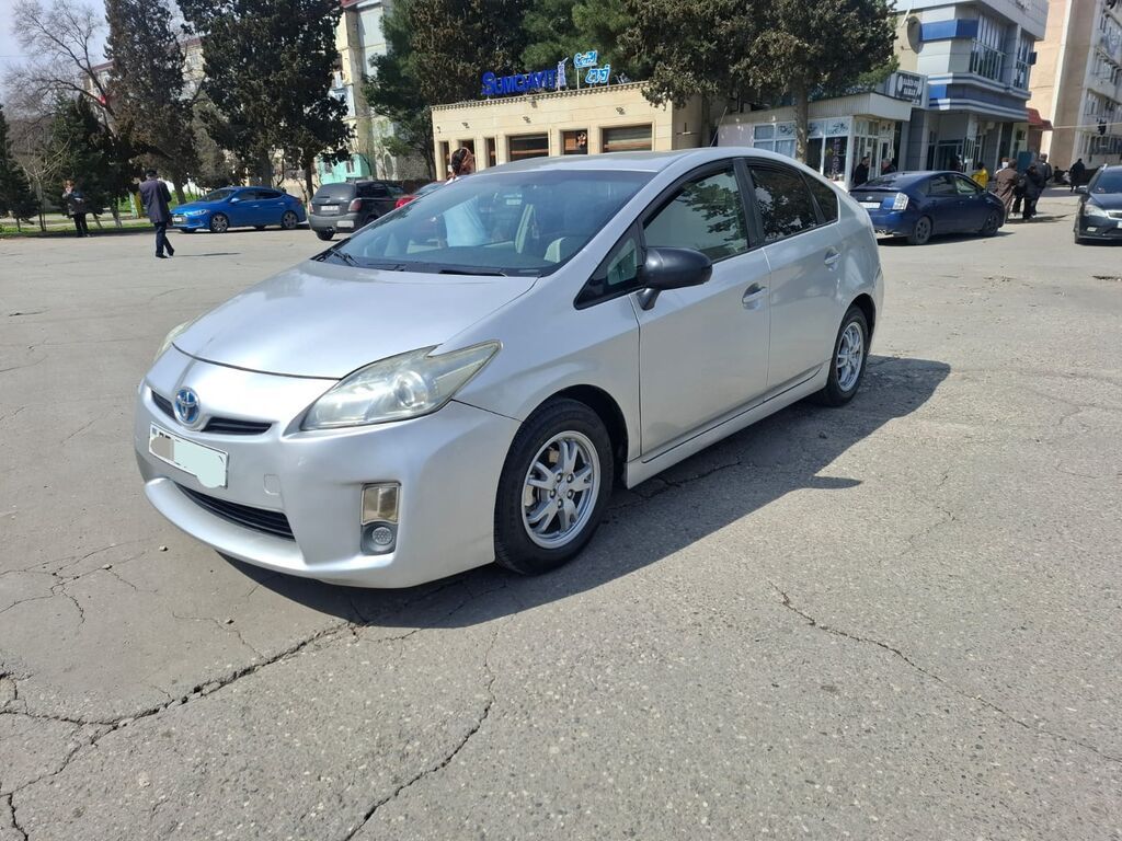Toyota Prius: 1.8 l 2010 il — Avtomobillər, Bakı (3)