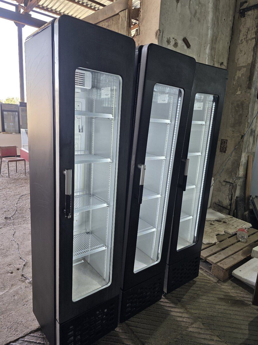 Vitrin soyuducuları Uğur — Biznes və avadanlıq, Bakı (2)
