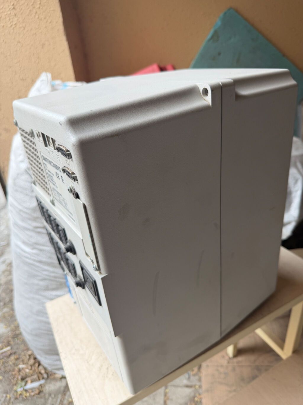 İşlənmiş UPS, 2001 - 2500 Vt, Rozetkaların sayı - >5 — UPS, Bakı (3)