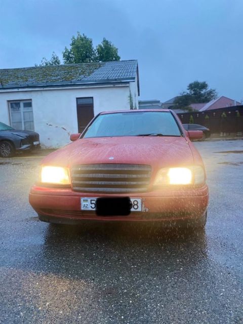Mercedes C 180, 1.8 L, 1994 il, 496 161 km — Quba