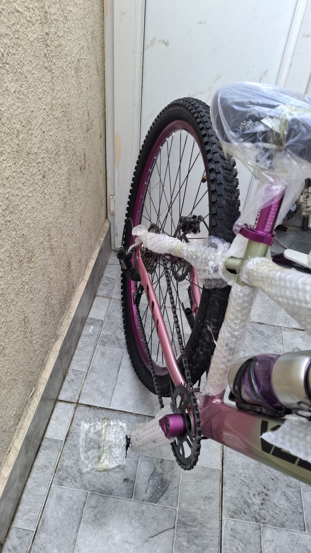 Velosiped – dağ tipli, 29” təkərli Xüsusiyyətlər: - Çərçivə: yüngül — Dağ velosipedləri, Bakı (6)