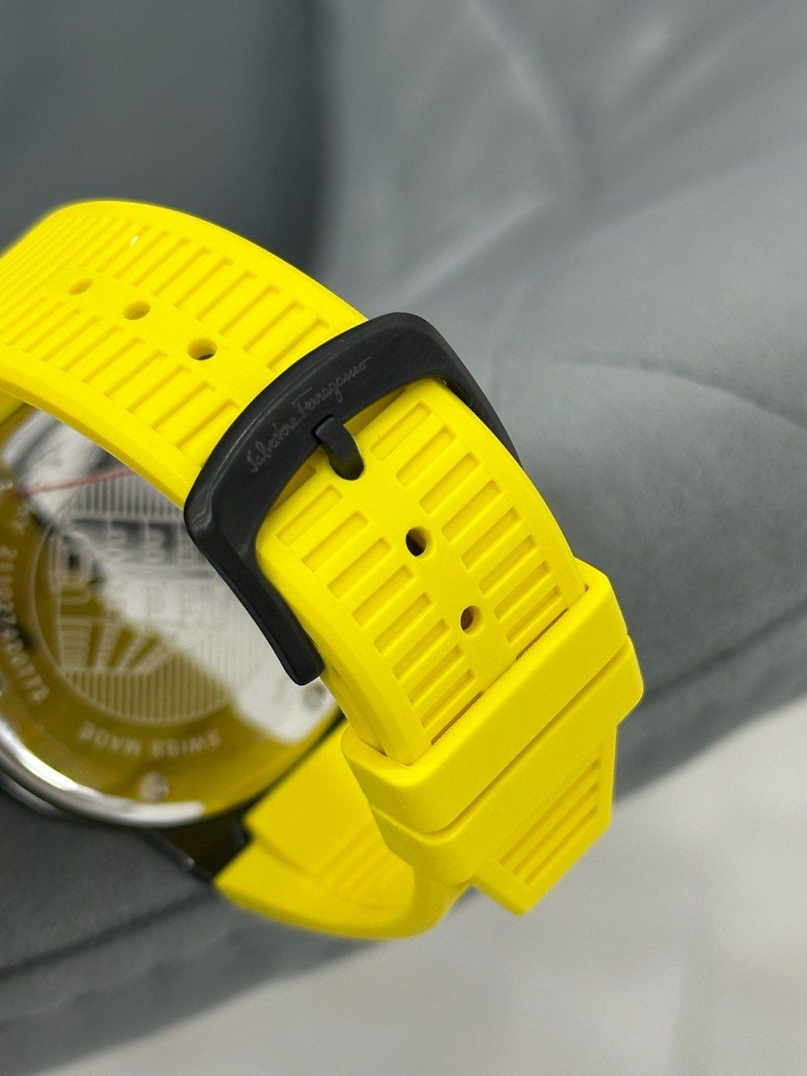 "Salvatore Ferragamo F80 Quartz Black Dial Yellow" qol saatı — Şəxsi əşyalar, Bakı (7)