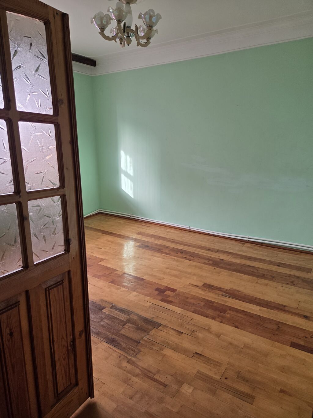 Yalnız xanimlar. Sumqayıt şəhəri .6 cı mik.ev 27. Balkon məscidə — Mənzil, Sumqayıt (2)