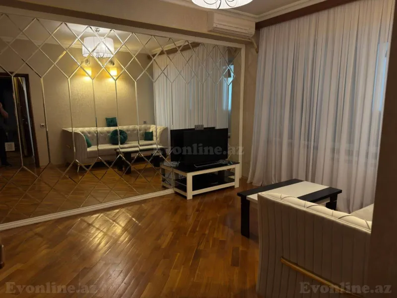 Kirayə verilir 2 otaqlı Mənzil Köhnə tikili 75 m² Bakı, Səbail r., Bayıl — Mənzil, Bakı (3)