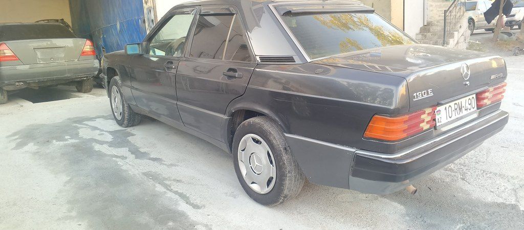 Mercedes 190, 2.0 L, 1990 il, 300 000 km 10-RM-490 — Avtomobillər, Mingəçevir (3)