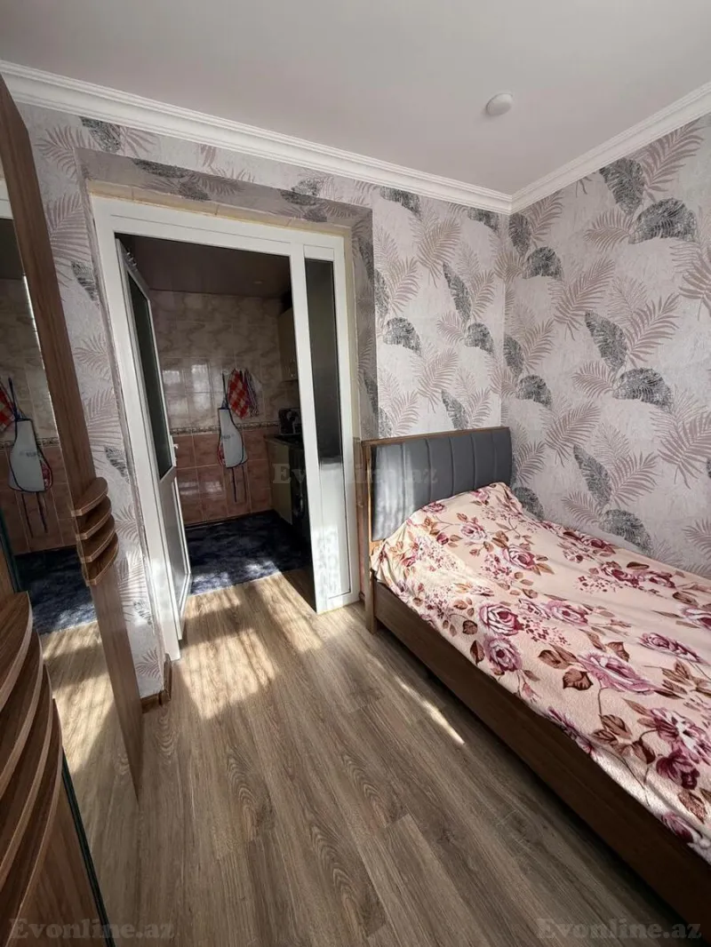 Satılır 4 otaqlı Mənzil Köhnə tikili 90 m² Bakı, Yasamal r., Nizami m — Mənzil, Bakı (7)