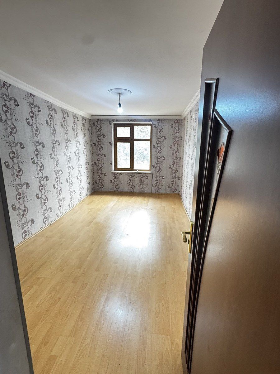 Satılır 2 otaqlı köhnə tikili 52 m² — Mənzil, Bakı (2)