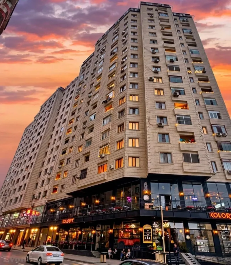 Kirayə verilir 4 otaqlı Mənzil Yeni tikili 140 m² Bakı, Xətai r., Həzi Aslanov m — Bakı