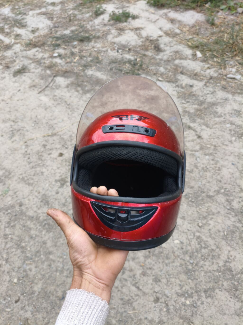 Moto dəbilqə – qapalı tip (full-face) - Rəng: metalik qırmızı, ağ — Motosiklet geyimi, Quba (2)