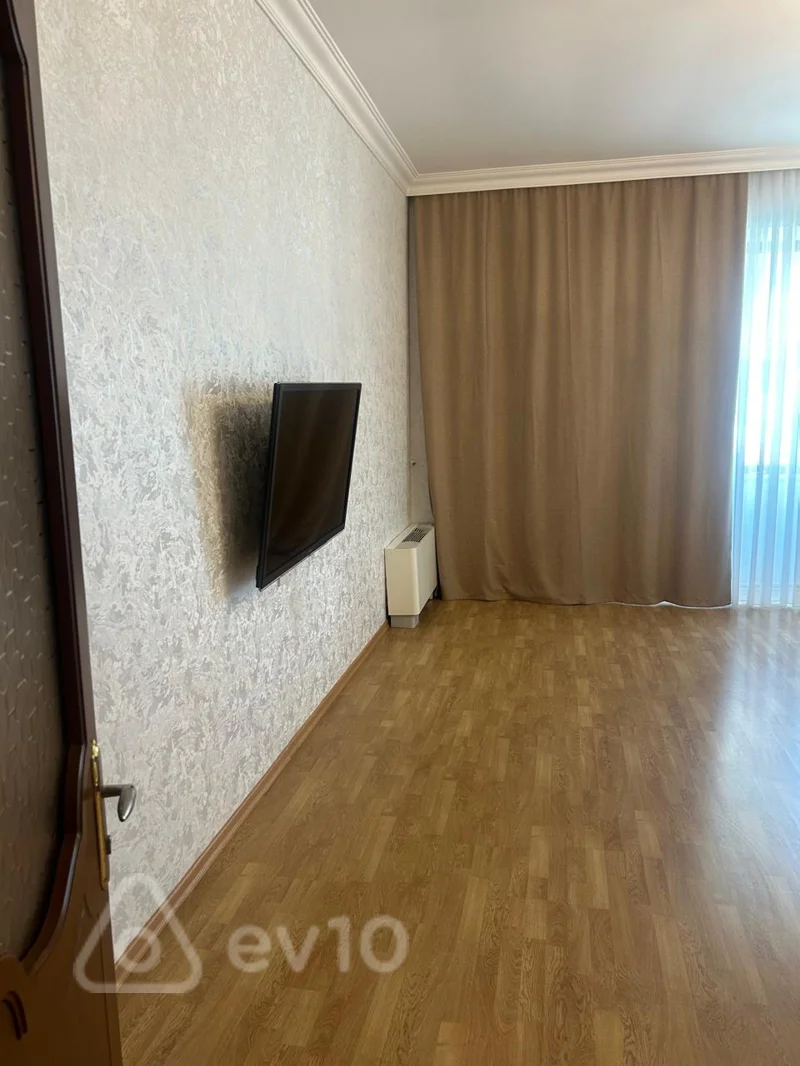 3 otaqlı mənzil, 140 m², 28may — kirayə — Mənzil, Bakı (10)