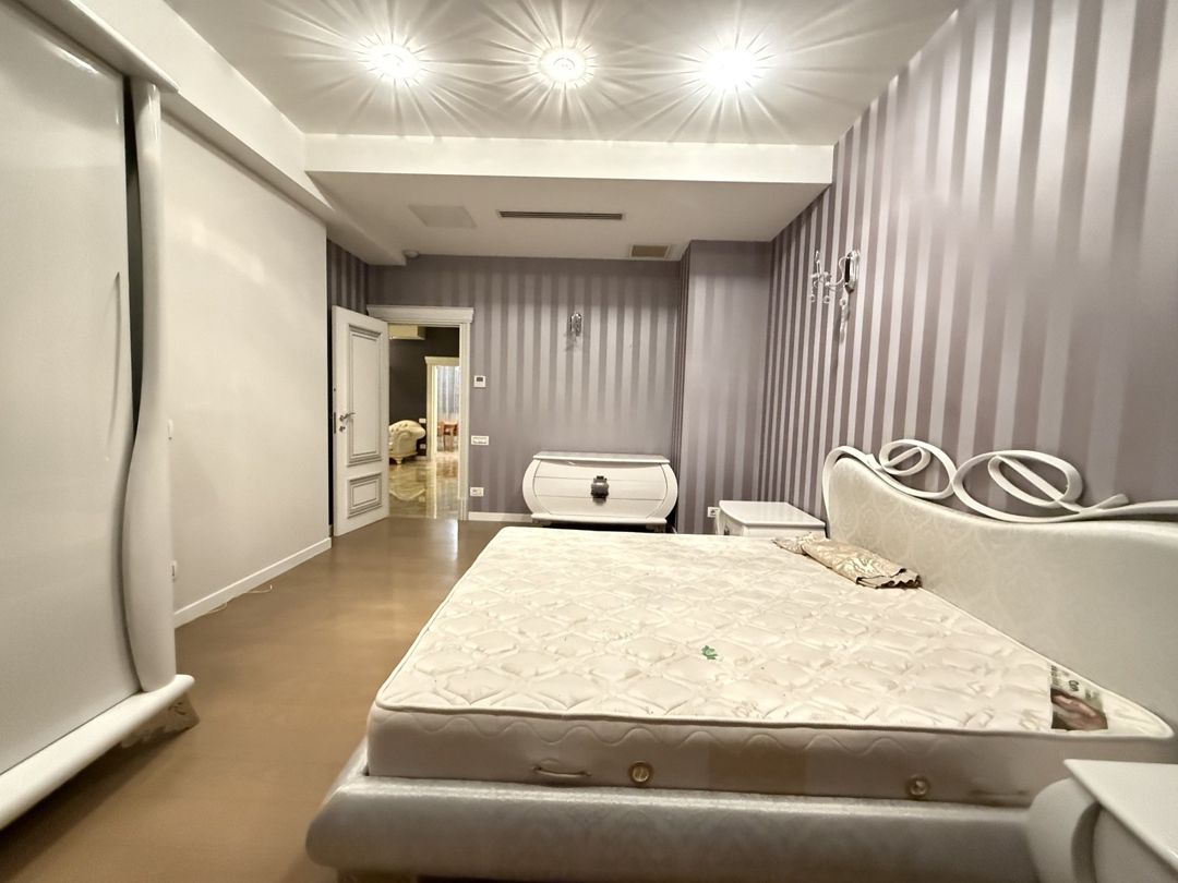 Satılır 4 otaqlı yeni tikili 233 m² — Mənzil, Bakı (8)