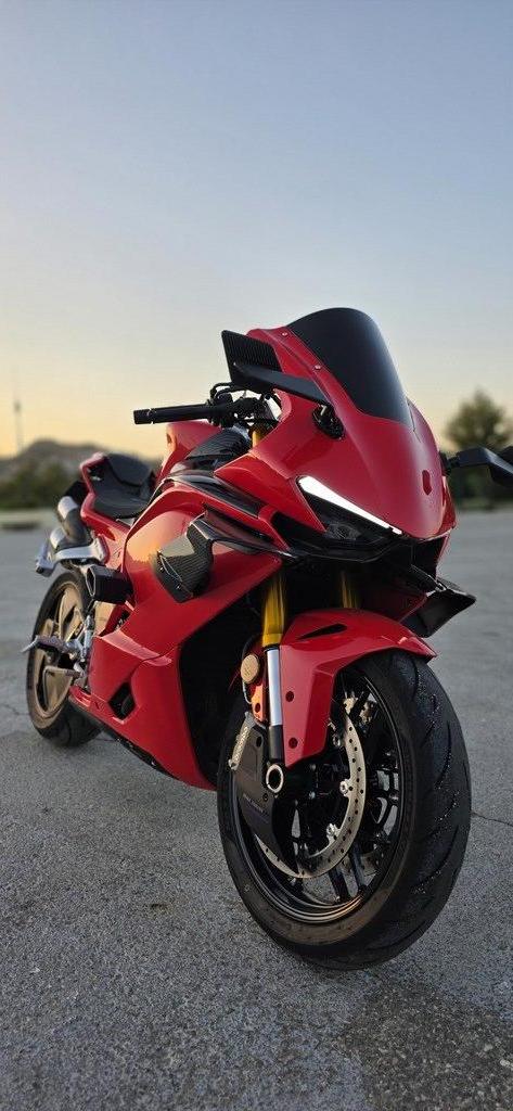 Cfmoto 750SR-S, 700 sm3, 2025 il, 4 200 km — Motosikletlər, Bakı (2)