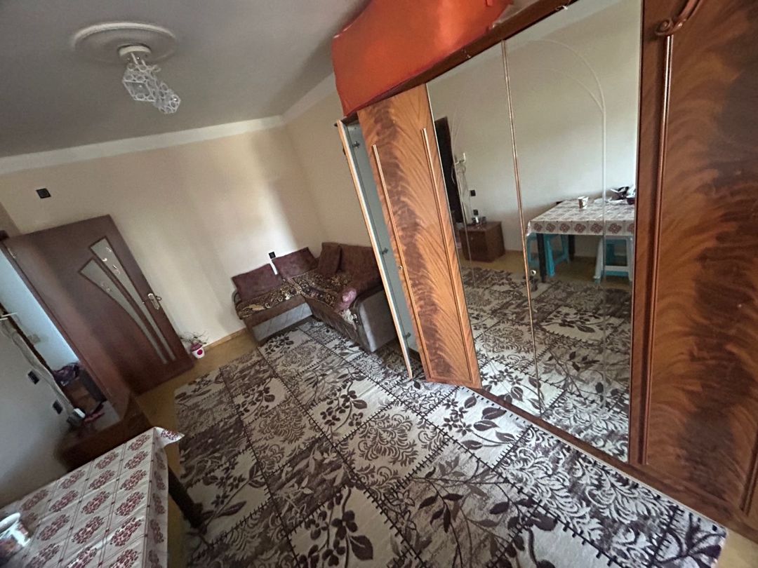 Satılır 1 otaqlı köhnə tikili 32 m² — Mənzil, Bakı (2)