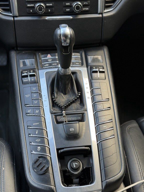 Porsche Macan Turbo, 3.6 L, 2014 il, 137 000 km — Avtomobillər, Bakı (11)