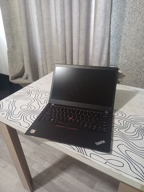 Lenovo Thinkpad T495s — Sumqayıt