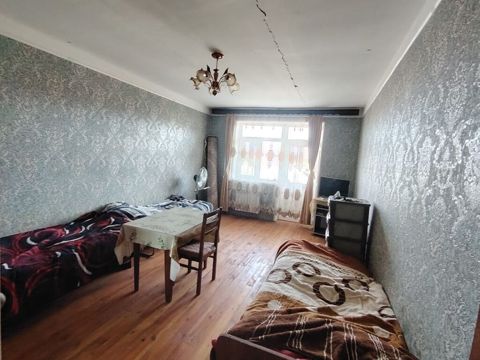 Qaracuxur qes 104 mektebin yani yol qiraqinda 5 mertebenin 4 cu — Bakı