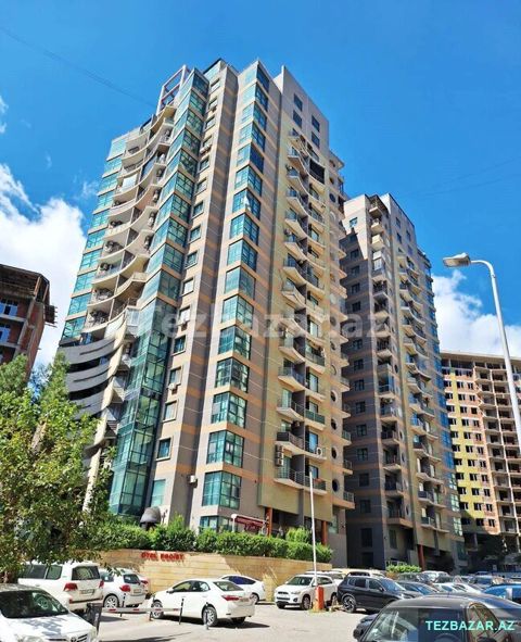 Satılır 4 otaqlı yeni tikili 205 m², 28 May m — Bakı