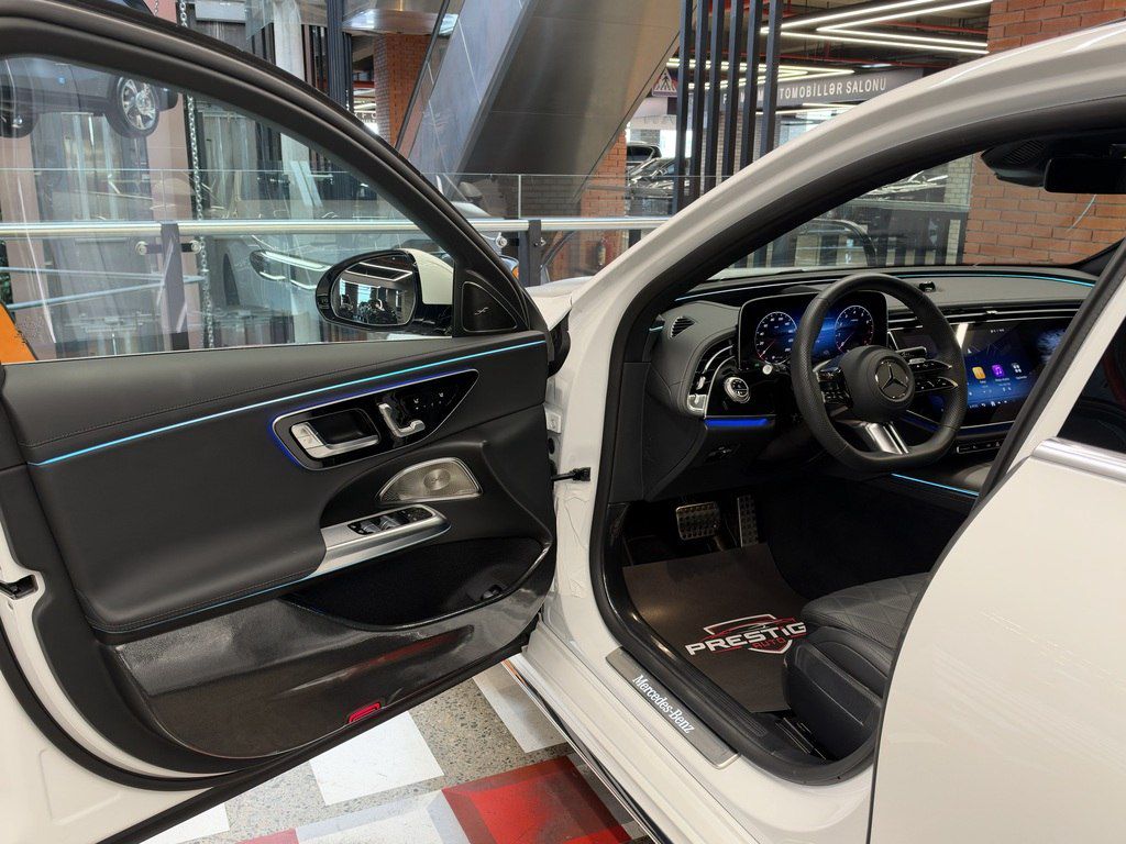 Mercedes E 300 4MATIC, 2.0 L, 2025 il, 10 000 km — Avtomobillər, Bakı (7)