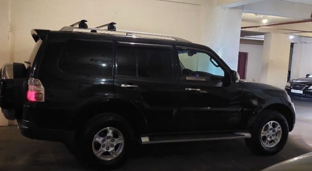 Mitsubishi Pajero (4-cü nəsil) tam ölçülü off-road SUV. Qaraj — Avtomobillər, Bakı (3)