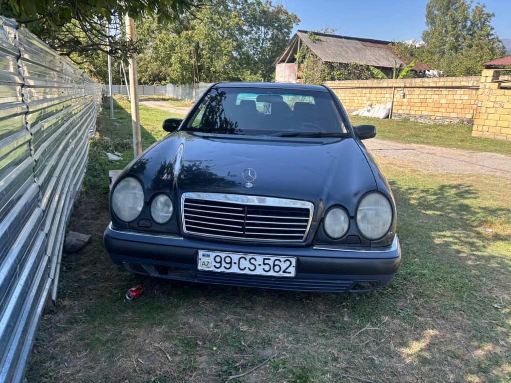 Mercedes E 220, 2.2 L, 1998 il, 100 000 km 99-CS-562 — Avtomobillər, Oğuz (3)