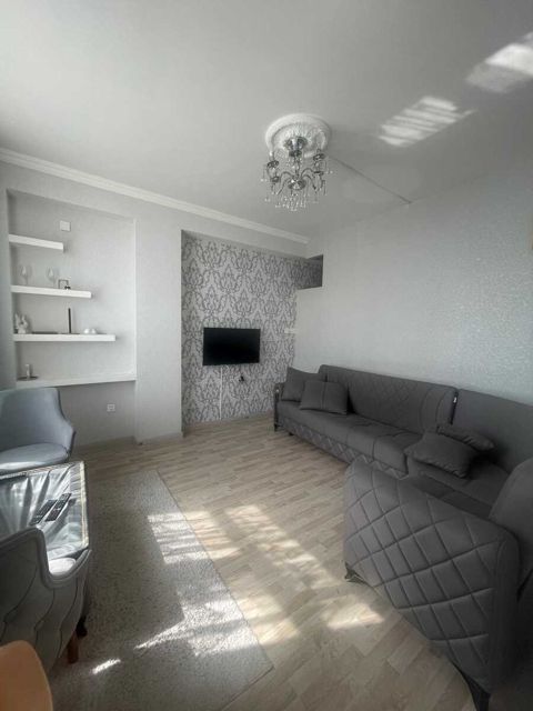 İcarəyə verilir 3 otaqlı yeni tikili 100 m² — Xırdalan