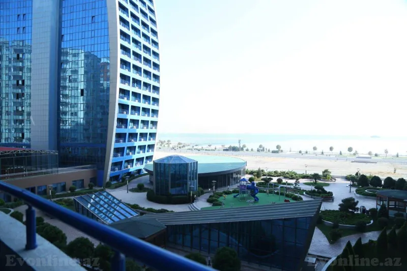 Kirayə verilir 4 otaqlı Mənzil Yeni tikili 270 m² Bakı, Xətai r — Bakı