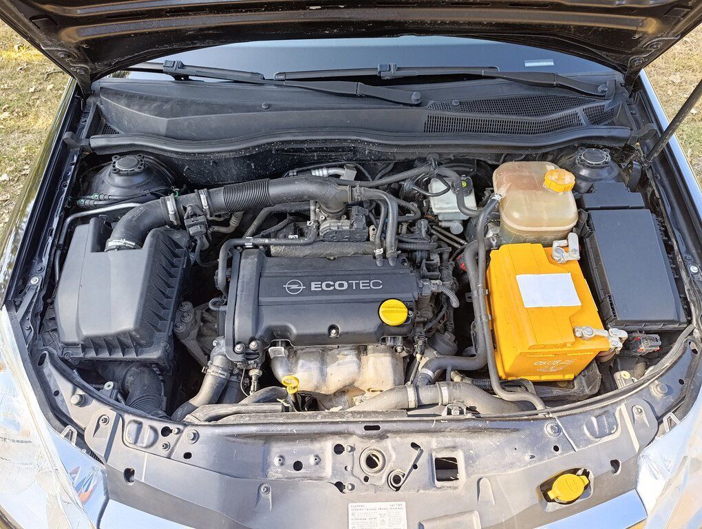 Opel Astra, 1.6 L, 2009 il, 230 000 km 20-ET-926 — Avtomobillər, Şəki (10)