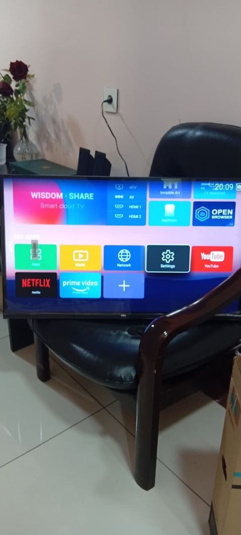Şivaki smart 82 ekran 180 AZN qiymət sondu az işlənib çox təcilu — Bakı