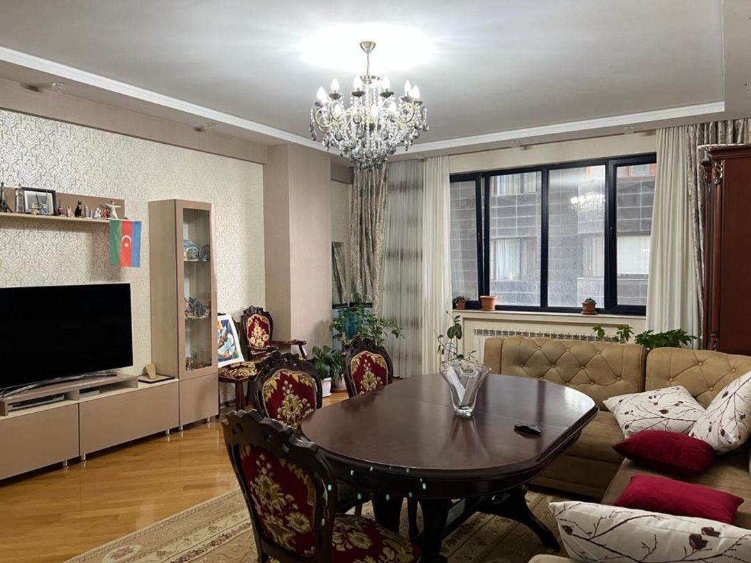 İcarəyə verilir 4 otaqlı yeni tikili 170 m² — Mənzil, Bakı (6)