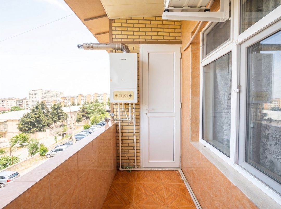Satılır 4 otaqlı köhnə tikili 110 m² — Mənzil, Bakı (12)