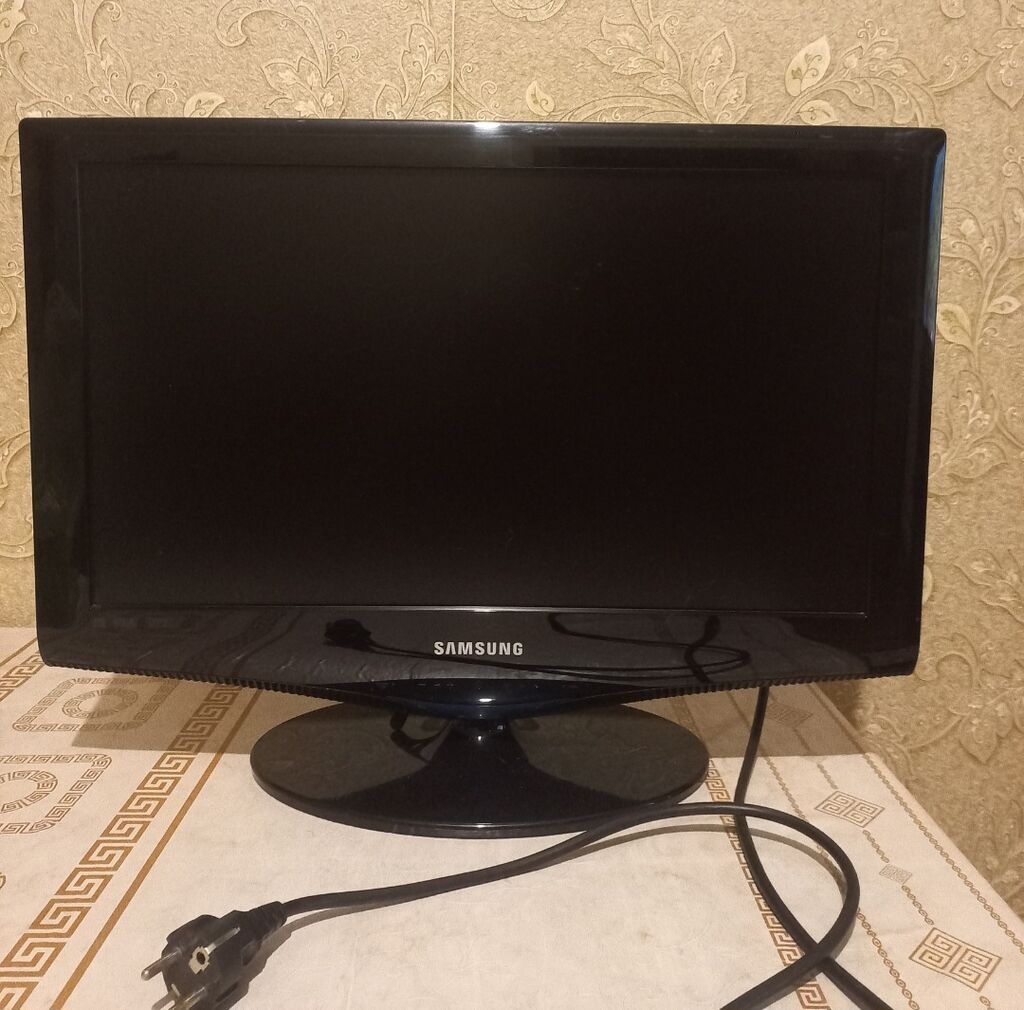 İşlənmiş Televizor Samsung LED ekran Ünvandan götürmə — Televizorlar, Bakı (2)