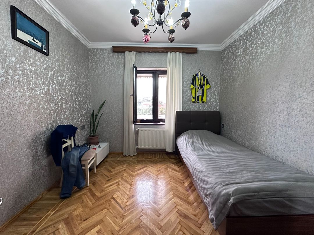 Satılır 4 otaqlı köhnə tikili 110 m² — Mənzil, Bakı (2)