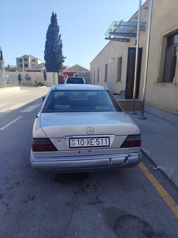 Mercedes 220 E, 2.2 L, 1994 il, 615 000 km 10-XE-511 — Avtomobillər, Bakı (4)