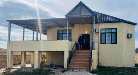 Satılır 4 otaqlı həyət evi/bağ evi 219 m² — Bakı