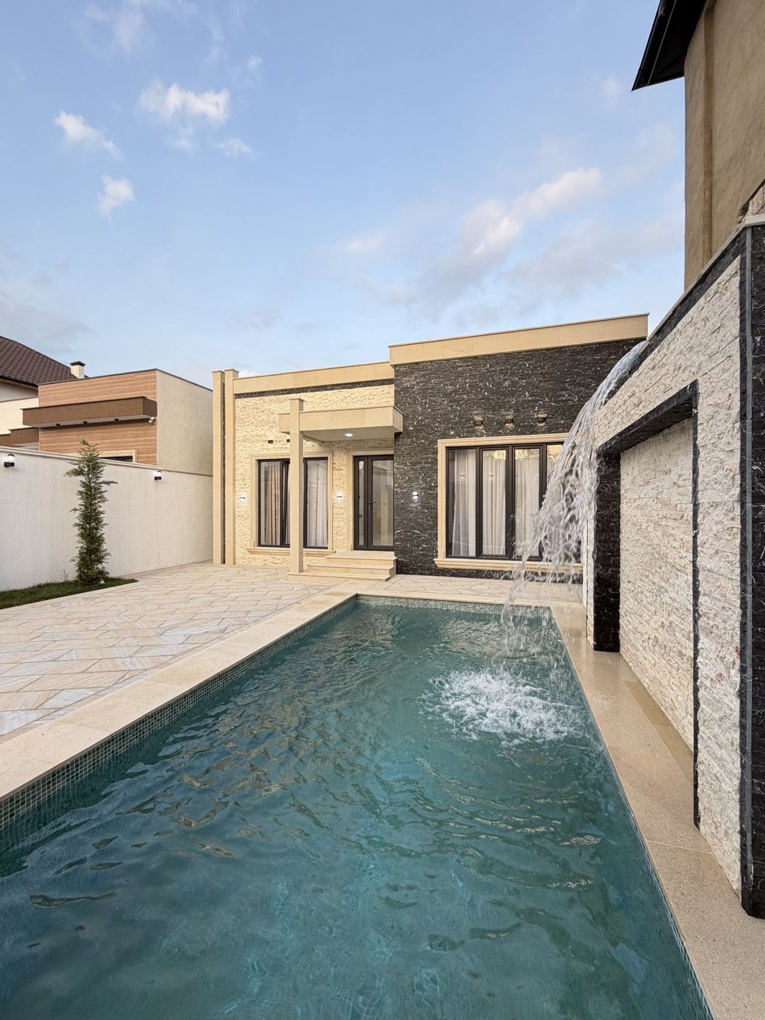Satılır 4 otaqlı həyət evi/bağ evi 150 m² — Ev, villa, Bakı (2)