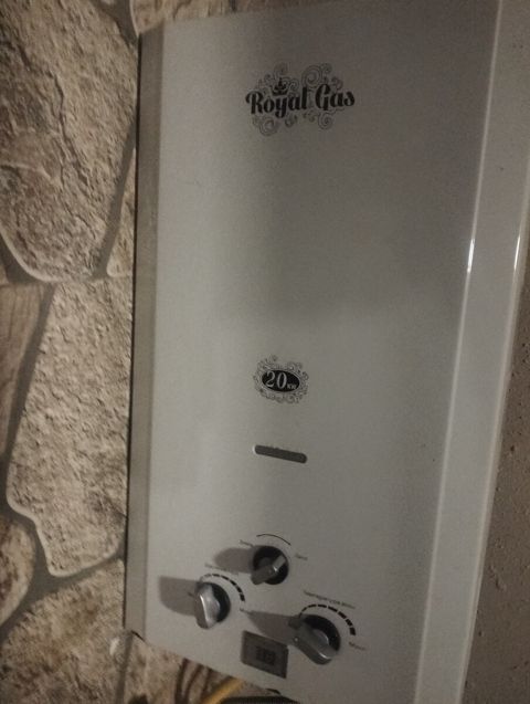 Su qızdırıcısı Royal Gas — Bakı