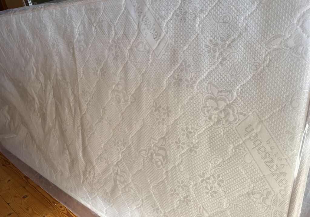 Beyazsabah Matras əldə 3 ədəd var her biri ayri ayriliqda 20 azn — Mebel, Bakı