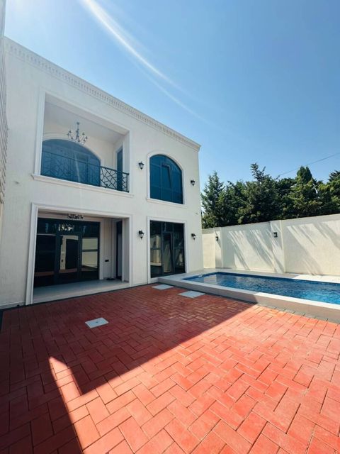 Satılır 4 otaqlı həyət evi/bağ evi 120 m² — Bakı