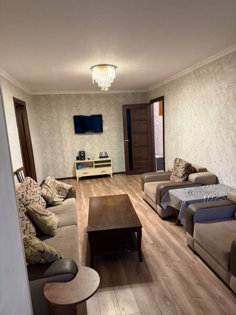 İcarəyə verilir 2 otaqlı köhnə tikili 55 m² — Bakı