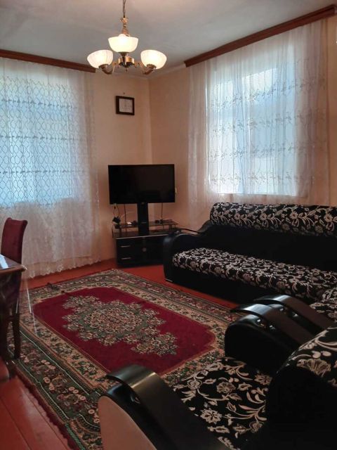 İcarəyə verilir 3 otaqlı həyət evi/bağ evi 100 m² — Ağdam