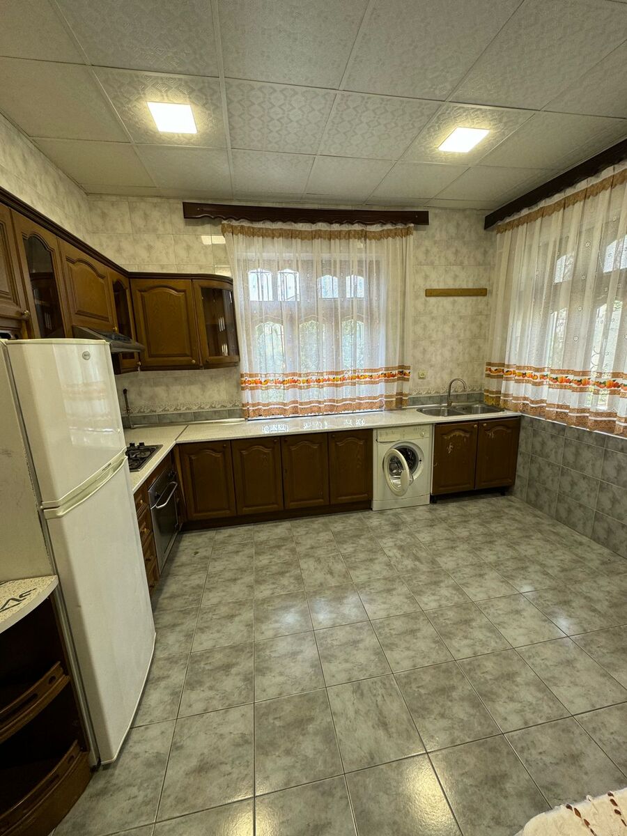 İcarəyə verilir 9 otaqlı həyət evi/bağ evi 300 m² — Ev, villa, Bakı (10)