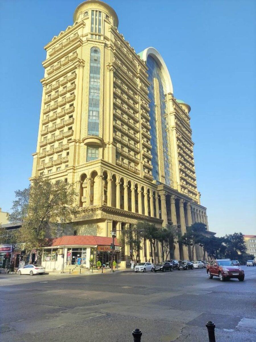 Satılır 4 otaqlı yeni tikili 220 m² — Mənzil, Bakı (2)