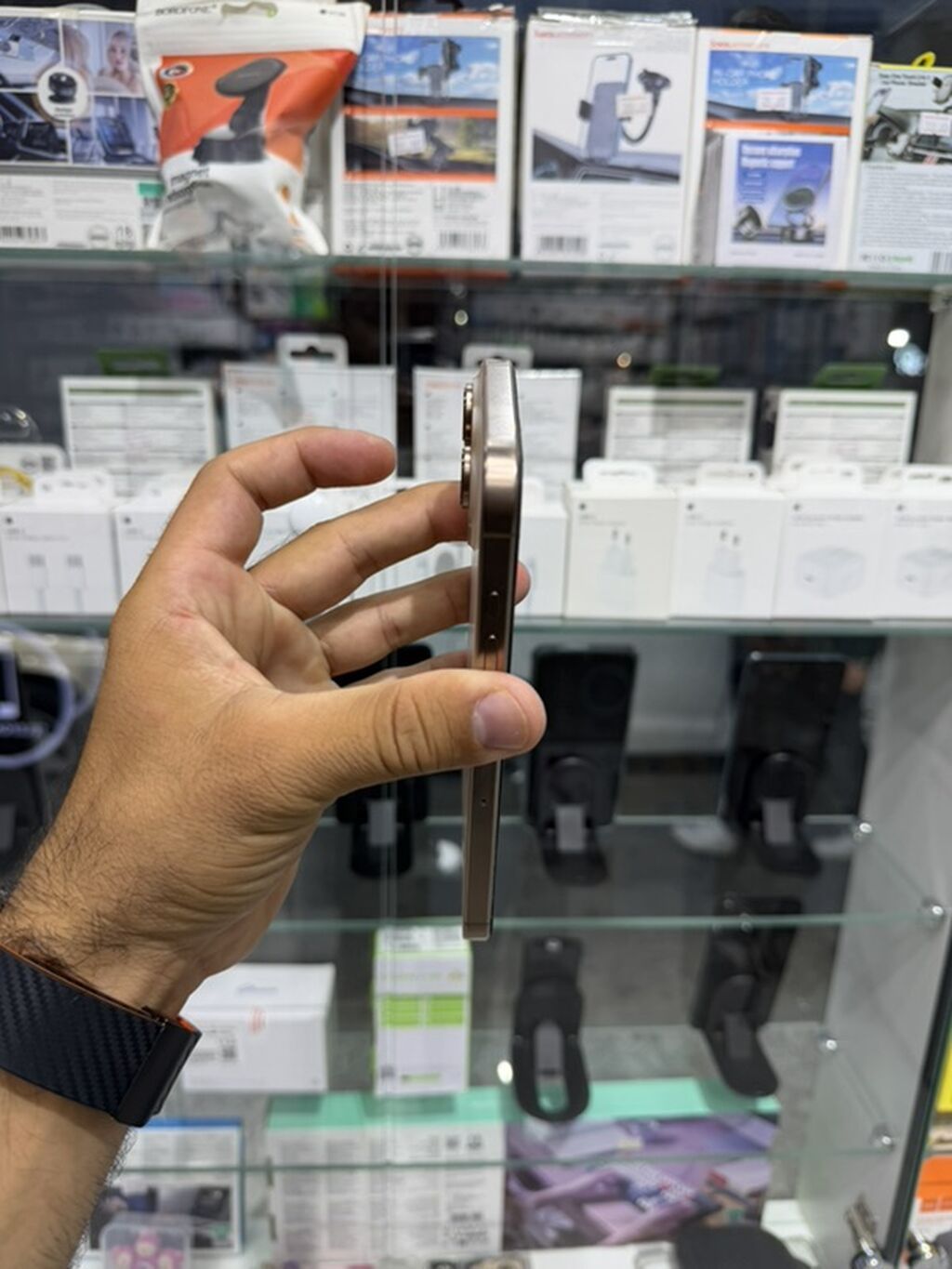 IPhone 16 Pro Max, 256 GB, Qızılı, Face ID — Apple iPhone, Bakı (4)