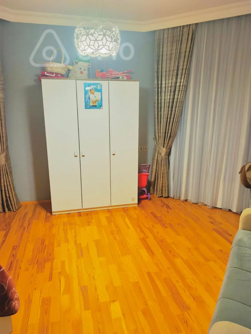 3 otaqlı mənzil, 140 m², Elşən Süleymanov küçəsi — kirayə — Mənzil, Bakı (5)