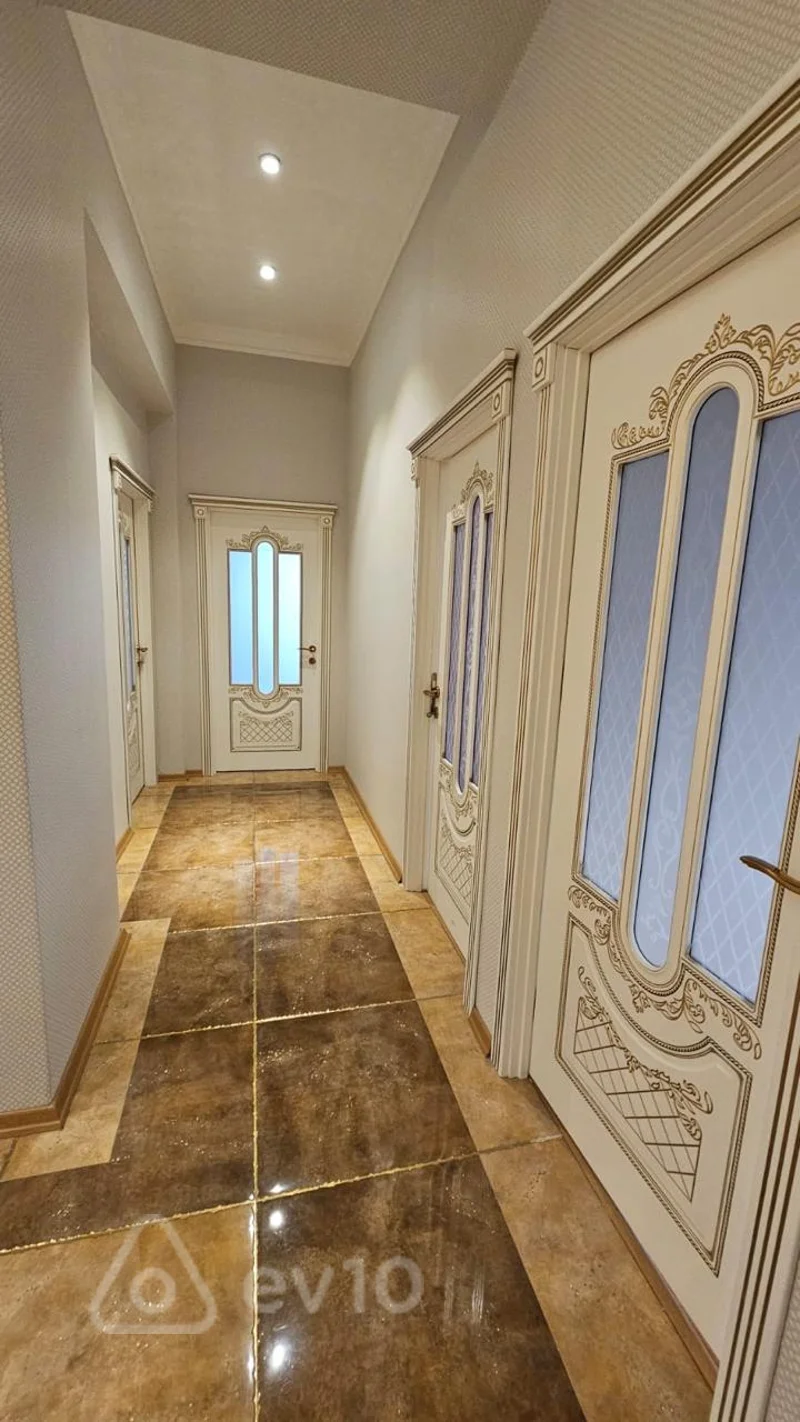 3 otaqlı mənzil, 141 m², Həsən Əliyev — Mənzil, Bakı (8)