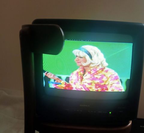 Supra televizorı satılır. İşlək vəziyyətdədir. Heç bir qusuru yoxdur — Bakı